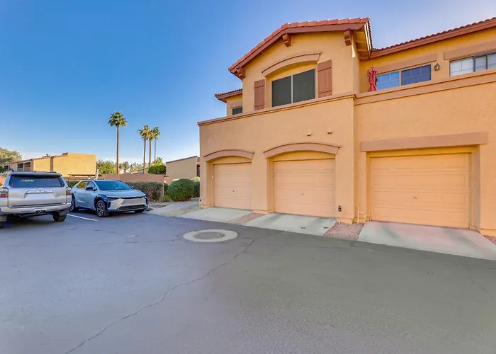 Pool Access + Patio: Retreat, 3 Mi To Dtwn! *