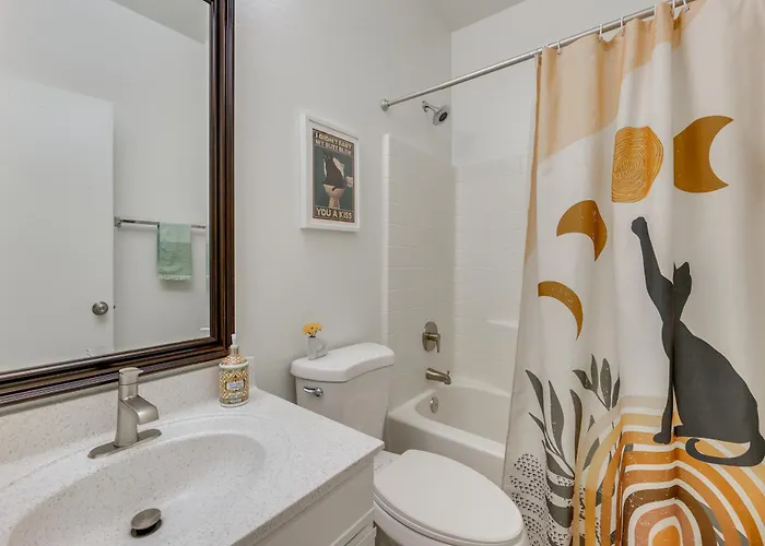 Holiday home Pool Access + Patio: Retreat, 3 Mi To Dtwn! Mesa