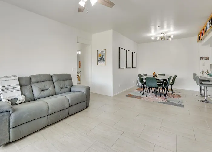 Pool Access + Patio: Retreat, 3 Mi To Dtwn! *